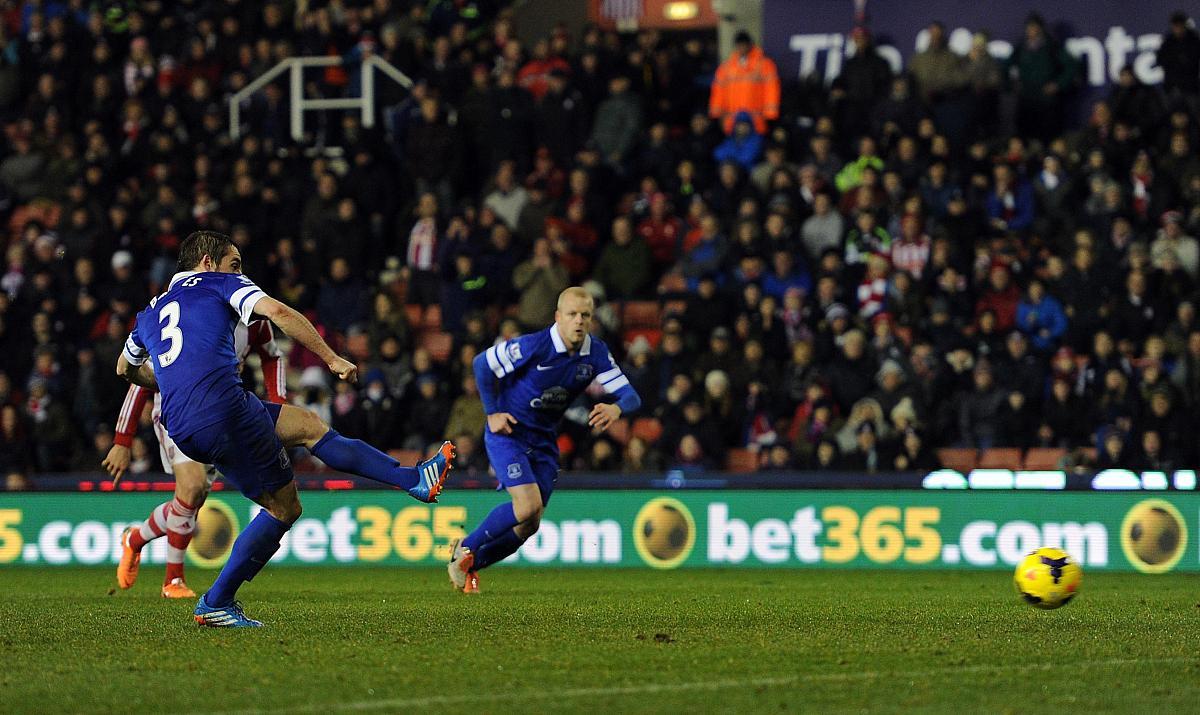 爱游戏-关键时刻荷甲焦点战；曼城队长鼓劲；底气十足；身体对抗强度拉满的简单介绍