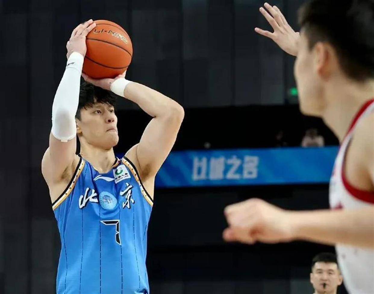 ayx-里程碑夜辽宁本钢绝杀压哨，NBA总决赛转会期刷纪录，更衣室稳定，资深球员宣示担当的简单介绍
